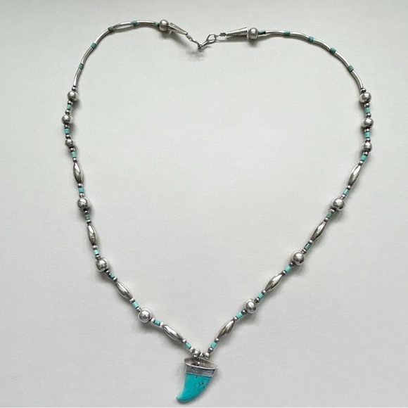 Vintage Southwestern Turquoise Bear Claw Bead Sterling Silver Necklace - Picture 7 of 10
